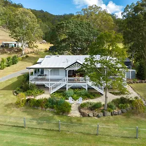 Holiday home The Stables Luxury Country Escape Australia